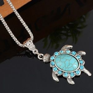Boho turquoise turtle pendant silver plated